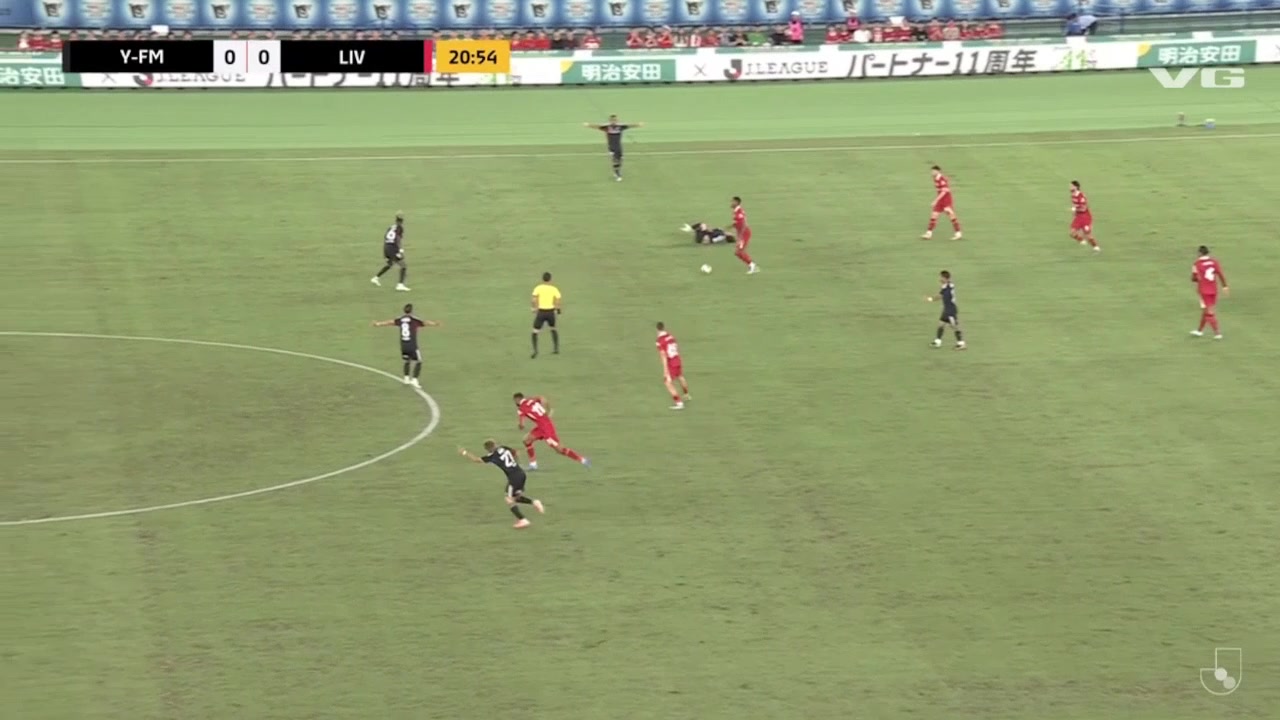 可惜啊薩拉赫送出絕妙傳球加克波錯失良機