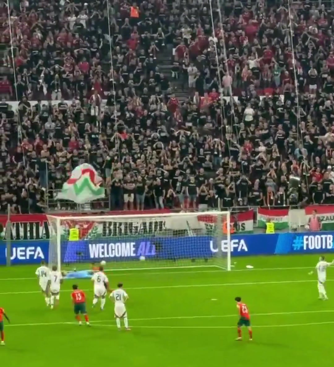 當(dāng)你看到C羅現(xiàn)在的罰點方式會不會有些緊張