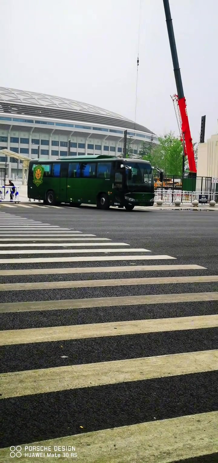 舊的不去新的不來(lái)國(guó)安博主實(shí)拍國(guó)安新大巴整裝待發(fā)