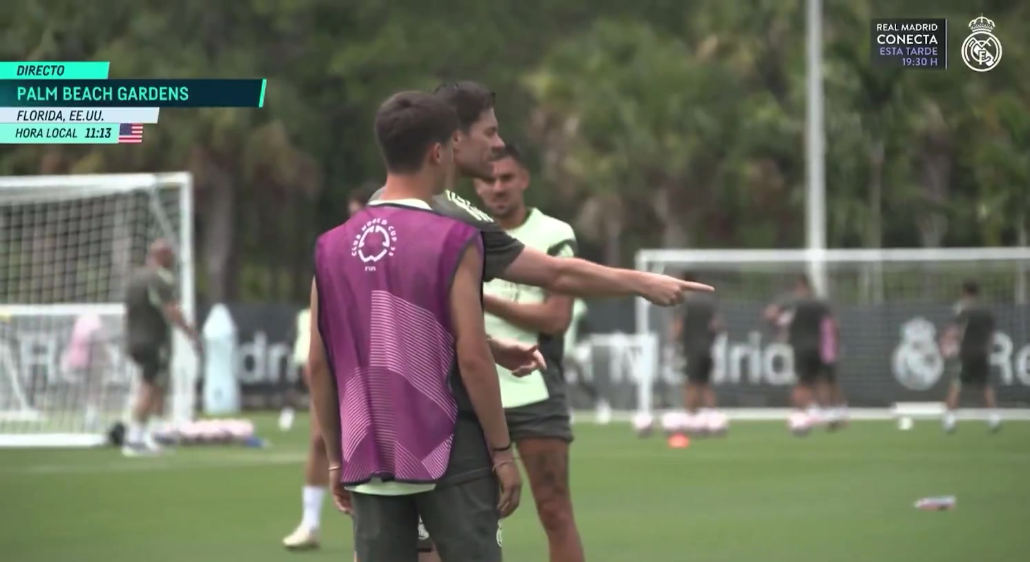 阿隆索細心指導居勒爾踢球細節(jié)