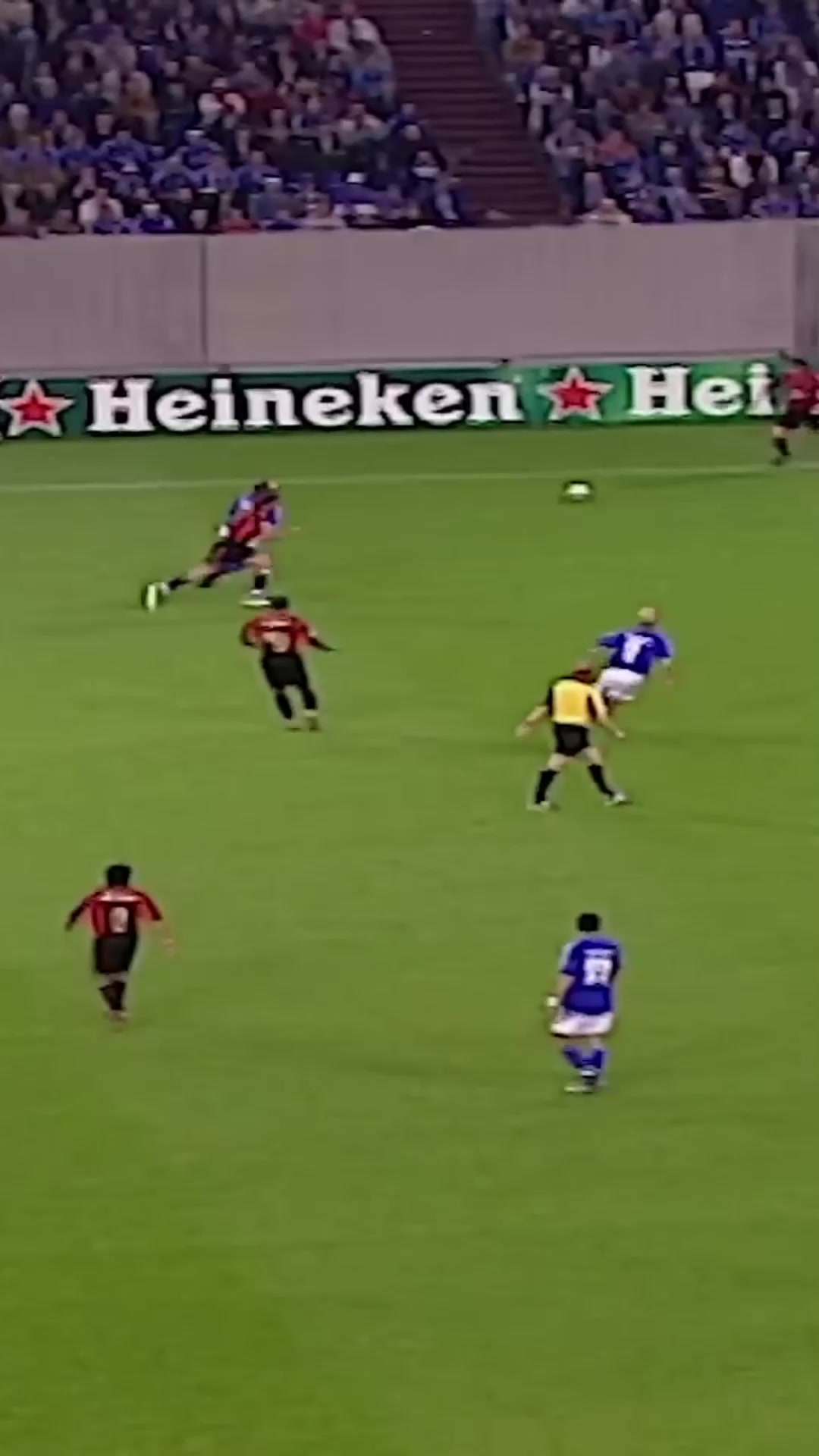 馬爾蒂尼助攻有這么難嗎過(guò)人前插傳中輕輕松松