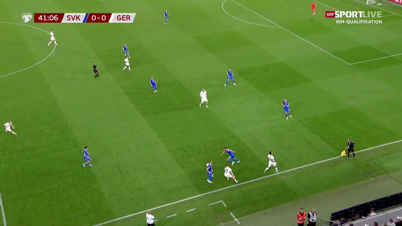 德國防線被打穿斯特列克倒三角漢茨科跟進打門得手