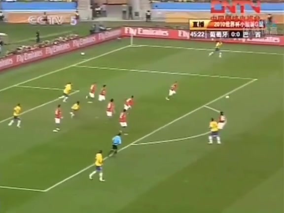 2010年賀煒怒批C羅這射門實(shí)在是目中無(wú)人隊(duì)友都露出不滿