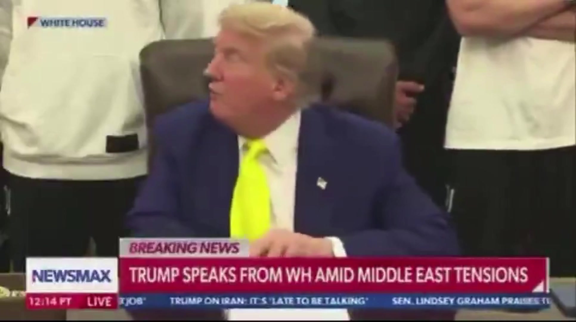 尷尬特朗普接見尤文球員時(shí)突然提問你們隊(duì)能加入女性嗎