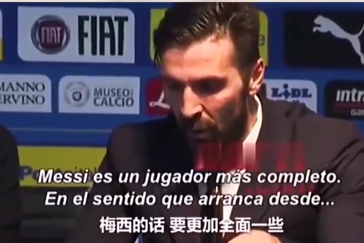 你有發(fā)言權(quán)小將布馮當(dāng)年是這樣評(píng)價(jià)梅西和C羅的