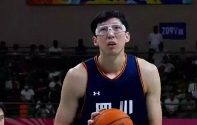 四川全運(yùn)虐湖北！胡金秋周琦統(tǒng)治內(nèi)線，趙巖昊拾巔峰，孫銘徽劃水