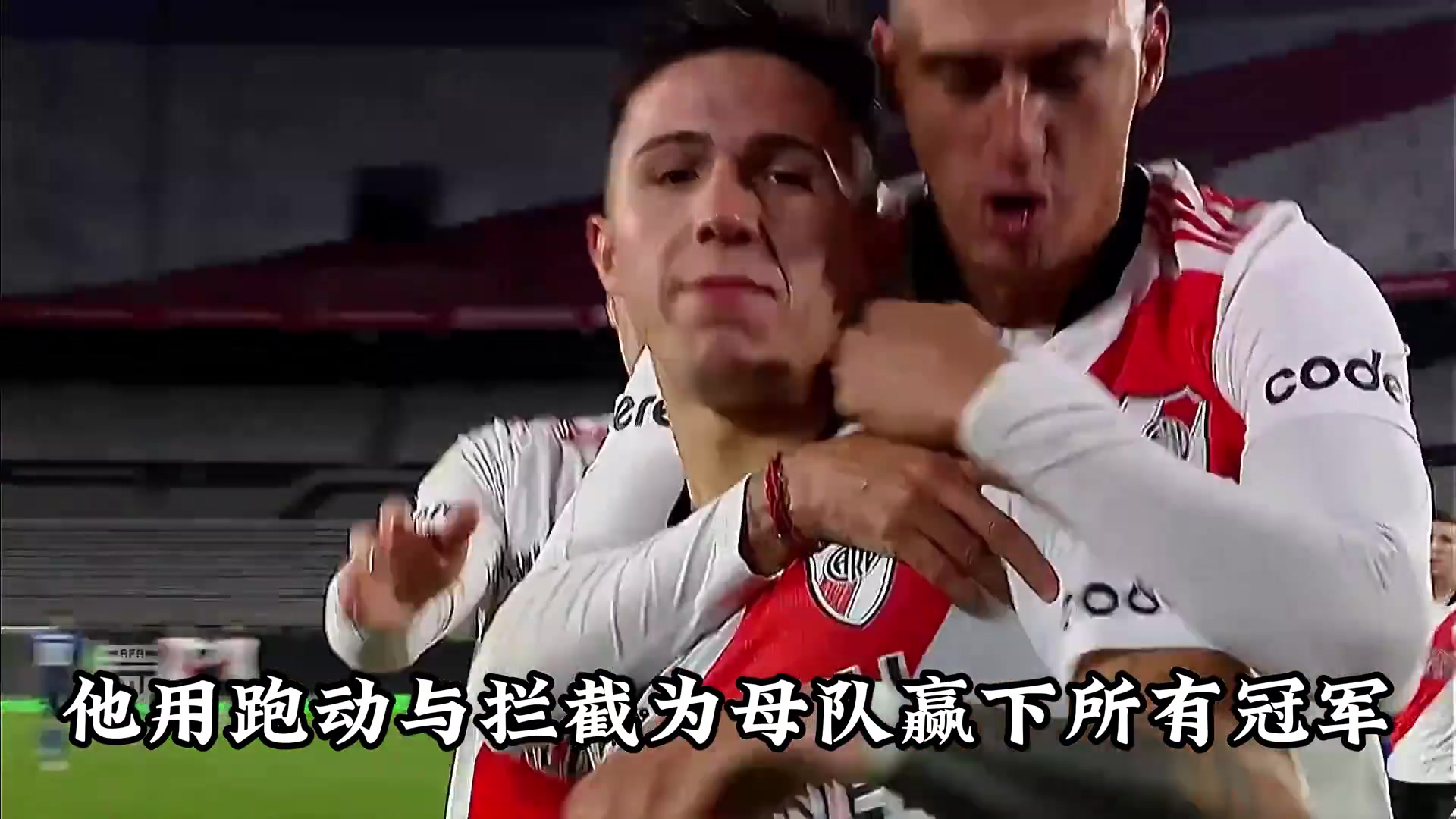 從飽受質(zhì)疑到雙料世界冠軍這一路走來(lái)的苦只有他自己知道....