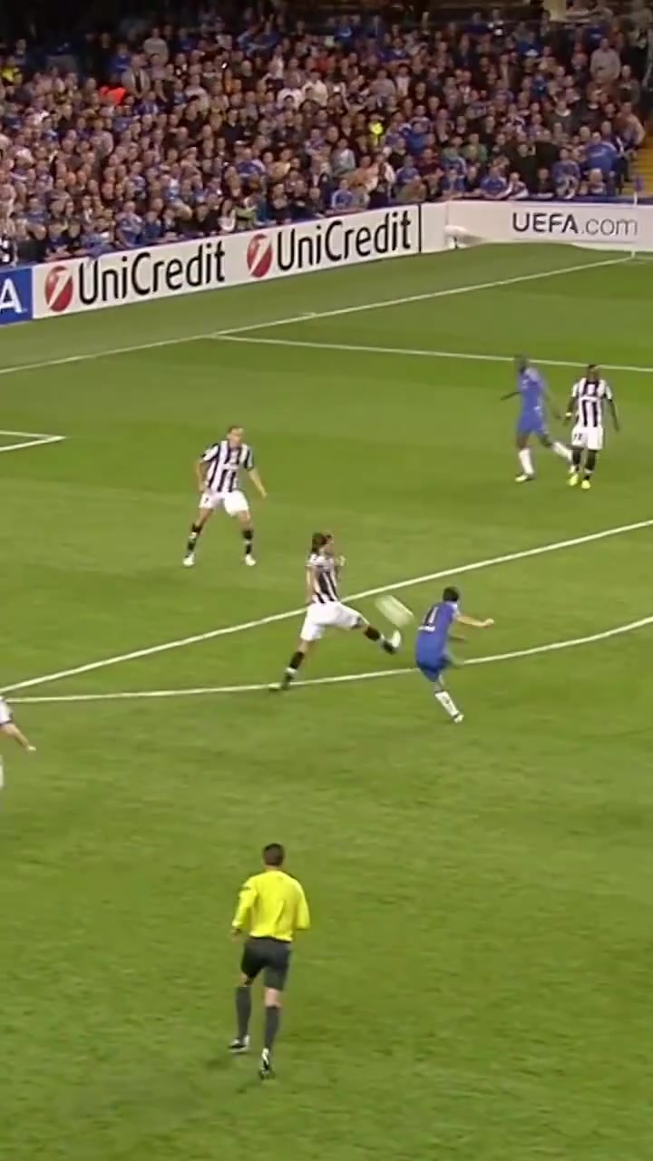 百看不厭奧斯卡當(dāng)年面對(duì)皮爾洛轉(zhuǎn)身直轟死角太瀟灑了