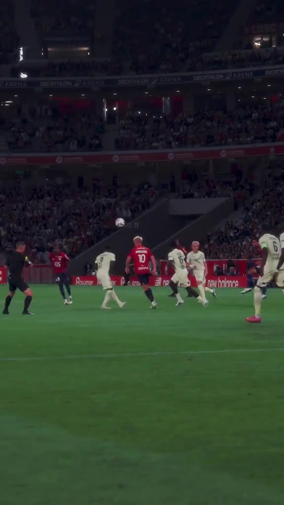 越老越妖近距離欣賞吉魯在法甲賽場的絕殺進球