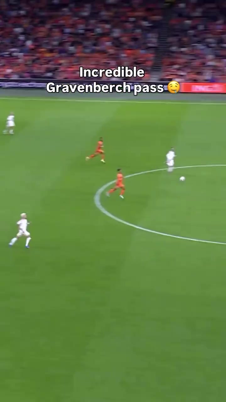 隊危速歸一起欣賞赫拉芬貝赫的凌空傳球絕對的大師級