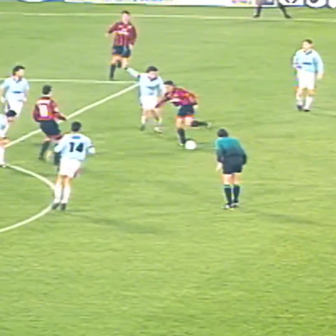 真正的球王踢法有多少人是因為巴喬愛上的意大利愛上的米蘭