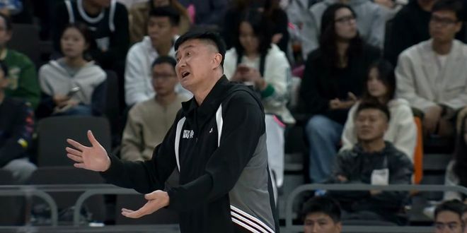 四大中鋒幹不過一個(gè)陶漢林！兵多將廣僅贏山東16分，杜鋒慘遭打臉