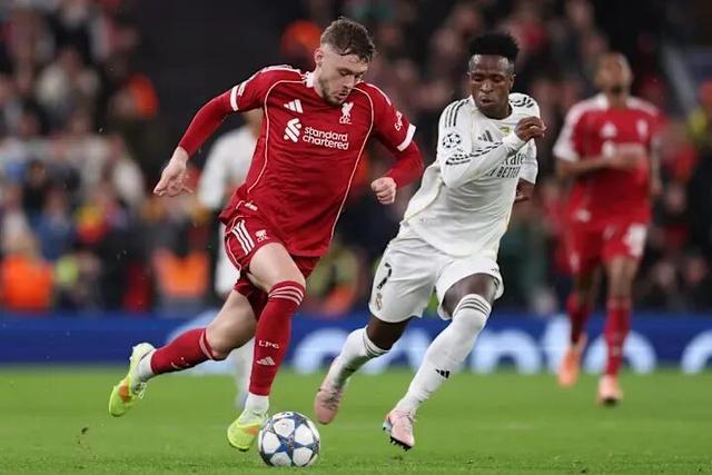 專干皇馬！利物浦22歲后衛(wèi)閃耀歐冠 賽后當(dāng)選隊內(nèi)最佳