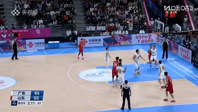 36歲晚節(jié)不保？前男籃隊長全運會傷人動作太惡劣，球迷：真臟