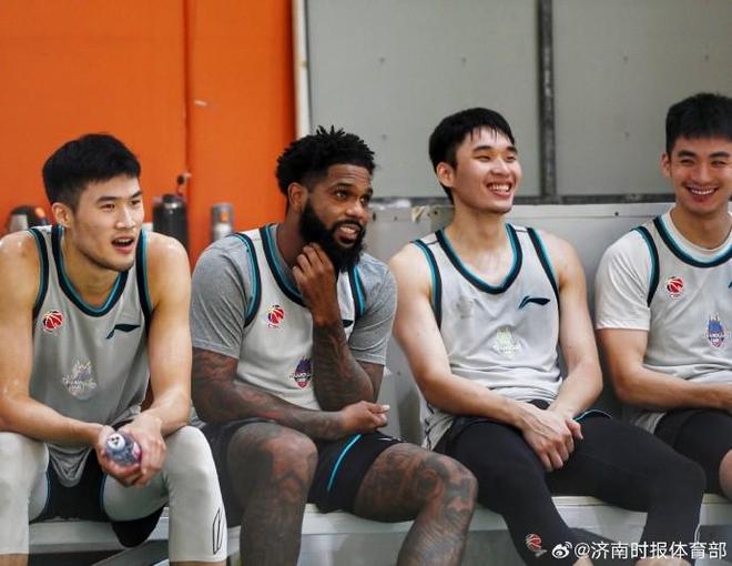 魯媒：山東男籃新賽季CBA目標(biāo)前八，將大力鍛煉年輕隊員