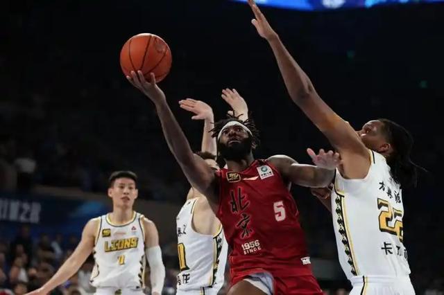 CBA｜北汽男籃外援傑曼、斯佩爾曼抵京備戰(zhàn)新賽季