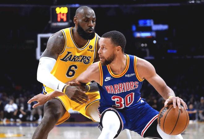 年薪300萬(wàn)，卻從替補(bǔ)打成球隊(duì)老大！被低估的超巨，你不該被拋棄