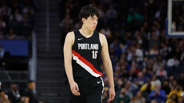 開拓者官方：楊瀚森被下放至G聯(lián)賽，隨混音隊(duì)完成今日訓(xùn)練後將被召回