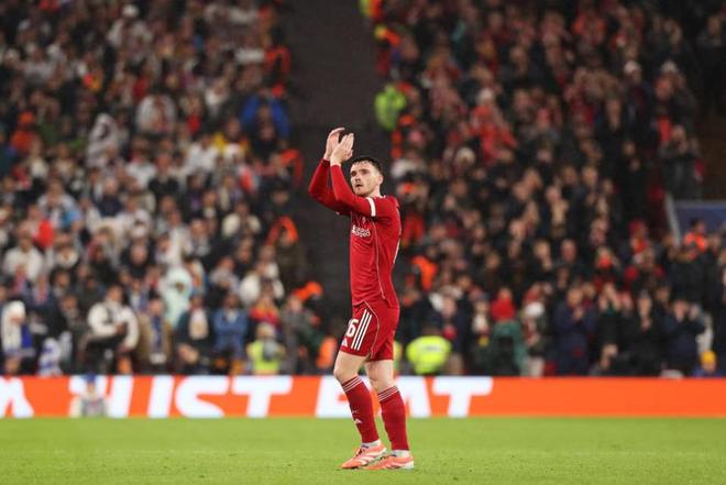 羅伯遜：這是至關重要的三分；布拉德利是個非凡的天才