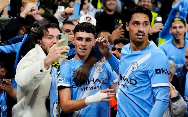 4:1！哈蘭德5連斬，創(chuàng)下歐冠新紀(jì)錄，福登雙響閃耀，曼城大勝多特