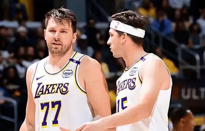 6勝2負(fù)！無(wú)詹湖帶來(lái)驚喜，除瞭東、裡之外，別忘瞭60%命中率的他