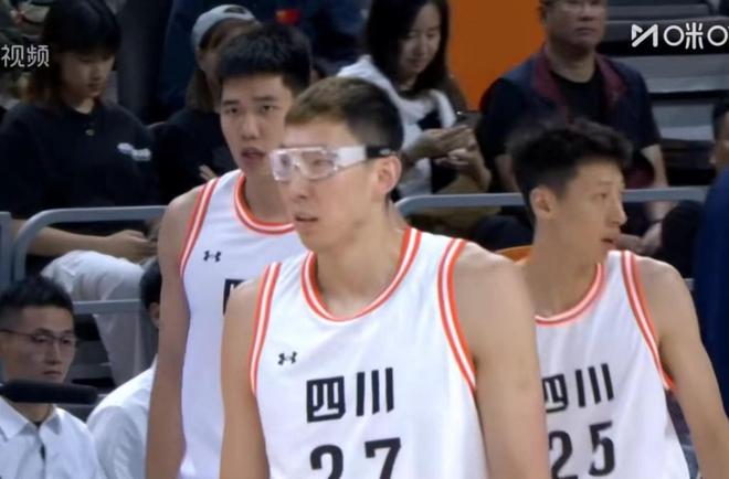 四川94-70大勝河南，周琦胡金秋合砍50+23，崔曉龍15+6韓霈瑜17+5