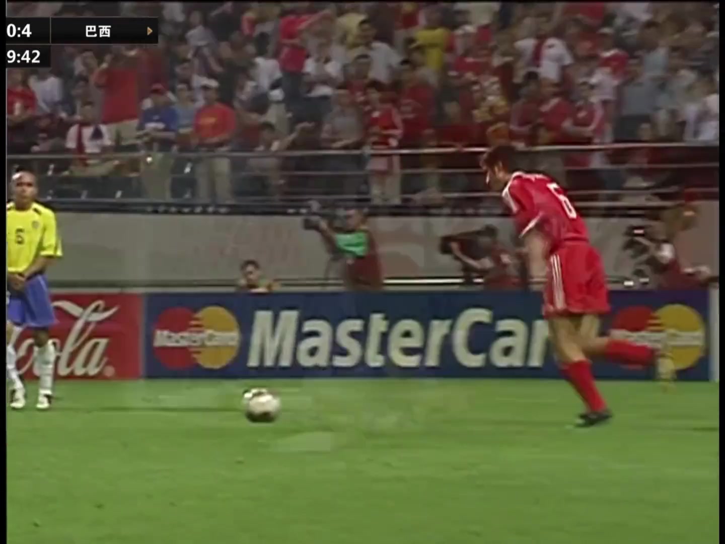 有誰(shuí)還記得?當(dāng)年世界杯邵佳一vs巴西任意球險(xiǎn)些破門