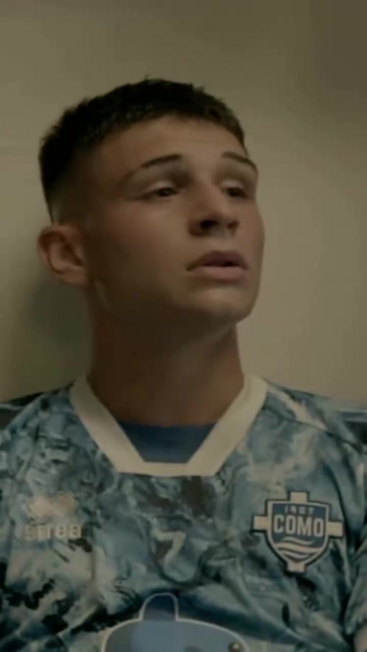 暴脾氣名場(chǎng)面法布雷加斯更衣室暴怒