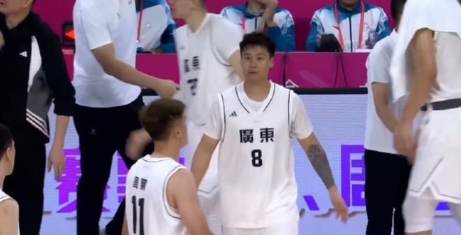 下半場(chǎng)發(fā)力！廣東男籃小勝16分，拿下全運(yùn)會(huì)開(kāi)門(mén)紅