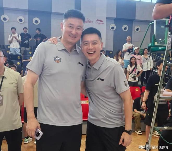 結(jié)下梁子！楊鳴杜鋒再次隔空互相嘲諷，遼粵不打比賽卻火藥味最足