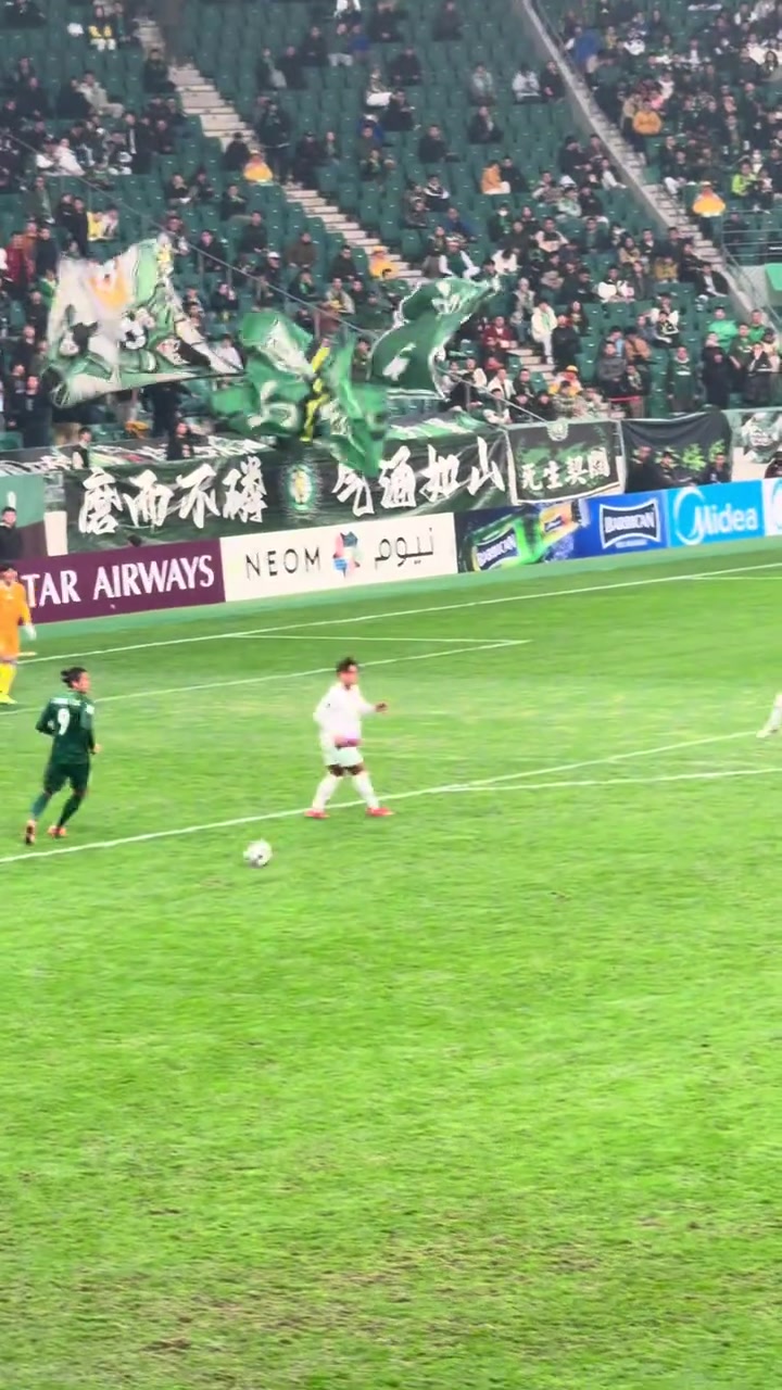 腳法控制工體實(shí)拍張玉寧禁區(qū)內(nèi)包抄右腳端射打破僵局