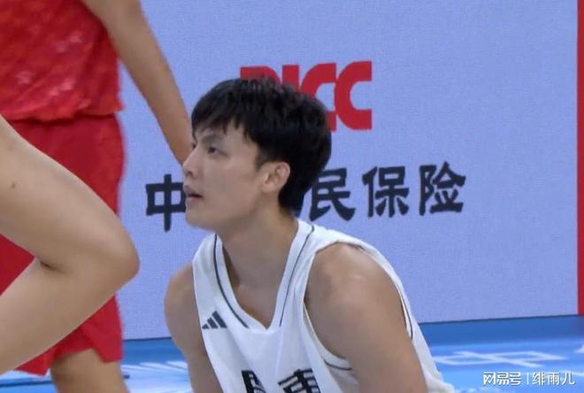 不是周琦與胡金秋！廣東“宿敵”比四川更難打，杜鋒真正對手來瞭