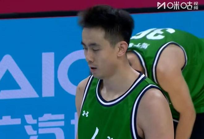 遼寧3分險勝北京，趙繼偉23+14原帥17分，翟曉川22+8方碩21+9！