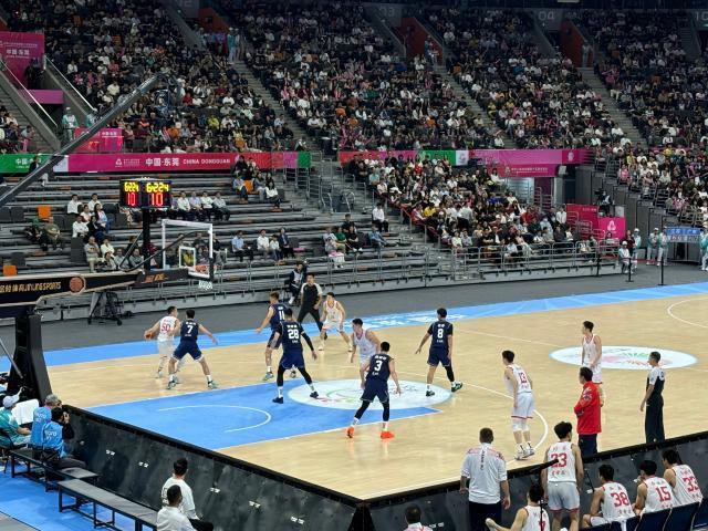 上下半場(chǎng)判若兩隊(duì)！杜鋒：告訴隊(duì)員耐心，再耐心一點(diǎn)