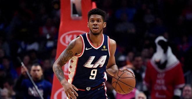 沒有三分，受過大傷差點退役！新疆男籃放棄爭冠瞭