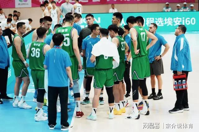 高興太早，遼寧隊戰(zhàn)勝北京卻收壞消息，韓德君真老瞭，想念周琦