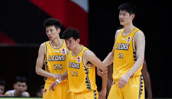 廣廈新賽季陣容全部確定！五名國(guó)手+四名外援，沒(méi)有傷病就可衛(wèi)冕