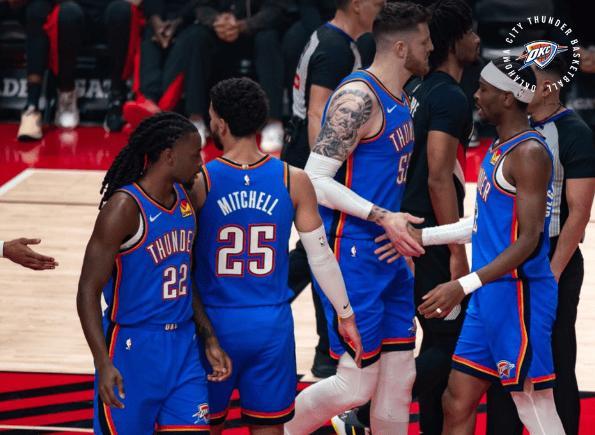 大爆冷，衛(wèi)冕冠軍轟然倒下！西部黑馬超級(jí)崛起，NBA要變天瞭