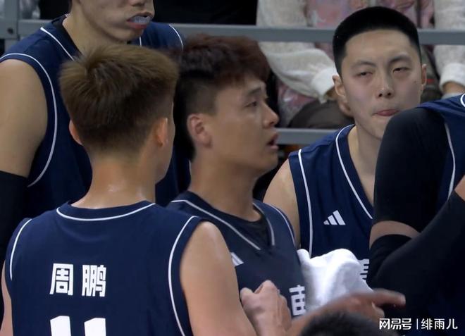 完爆胡明軒+碾壓趙睿！廣東“真核”狂轟48+9+6，保送杜鋒進(jìn)決賽