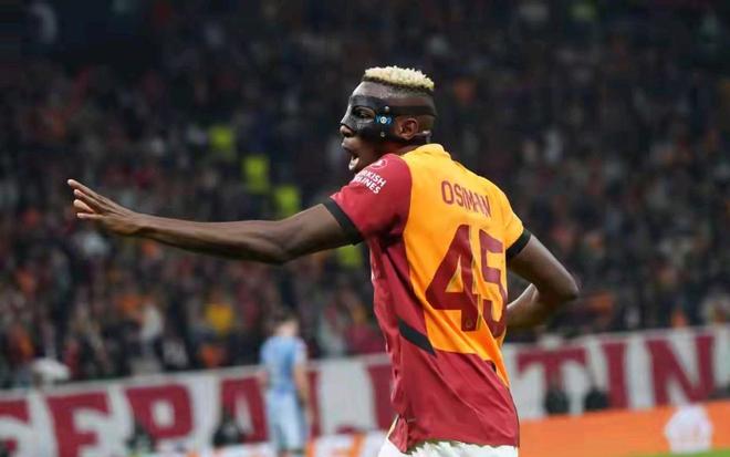 奧斯梅恩戴帽君臨阿姆斯特丹，數(shù)據(jù)之王閃耀歐冠