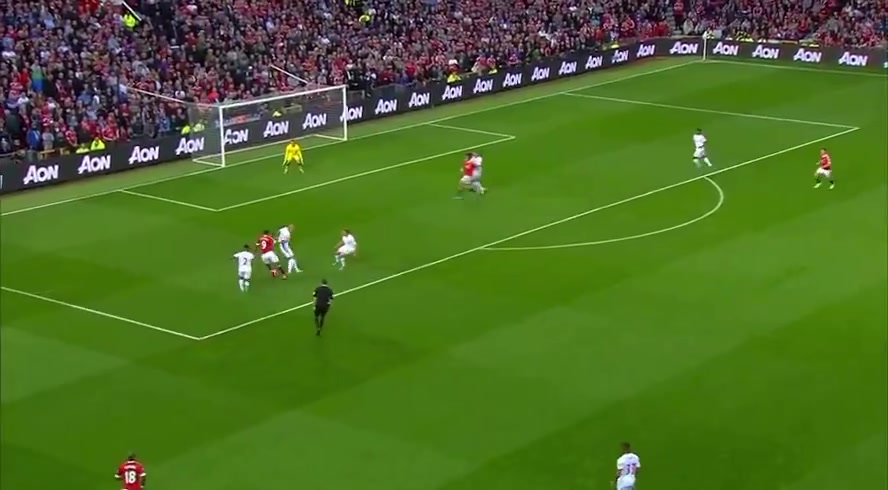 回顧馬夏爾對利物浦的首秀進球毀了他的究竟是什么