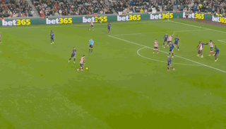 【早報(bào)】卸壓！槍手拜仁連勝終結(jié)，兩隊(duì)下輪歐冠碰面！