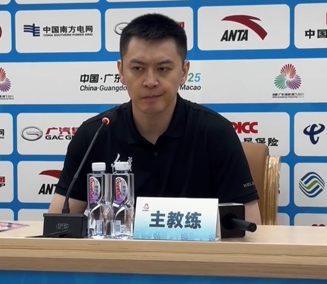 遼寧晉級四強(qiáng)發(fā)佈會！楊鳴滿意全隊專註，展望四強(qiáng)不留餘力拼廣東