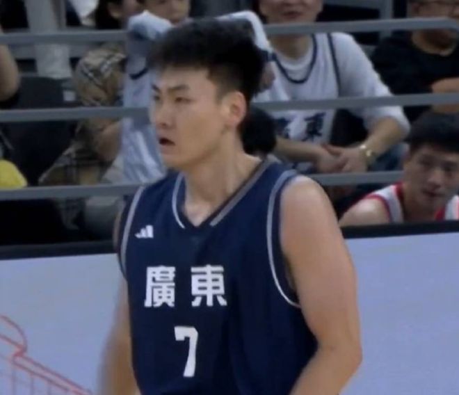 高效率貢獻(xiàn)17分！廣東前鋒已成半決賽關(guān)鍵點(diǎn)，力爭(zhēng)冠軍！